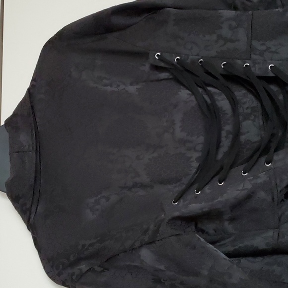 Like New Heart & Rose Brocade Coat - Picture 14 of 16